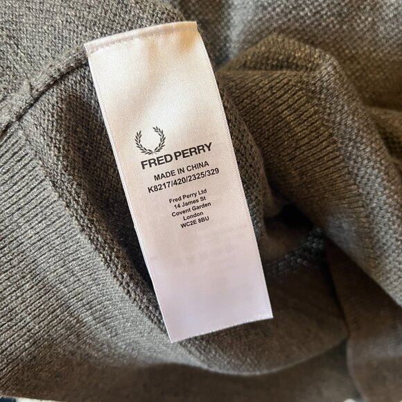 Fred Perry Crewneck Sweater - Picture 4 of 5